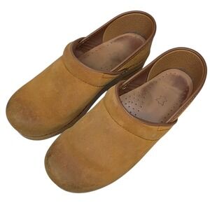 Dansko Professional Clogs Womens 38 US 8 Tan Burnished Suede 10664121 Distressed
